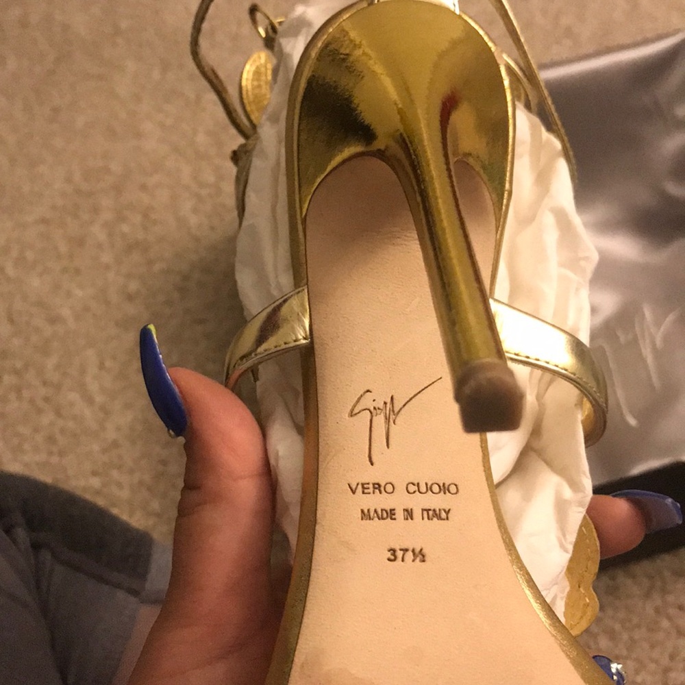 Guiseppe Zanotti Gold Swarovski crystal - Picture 5 of 8
